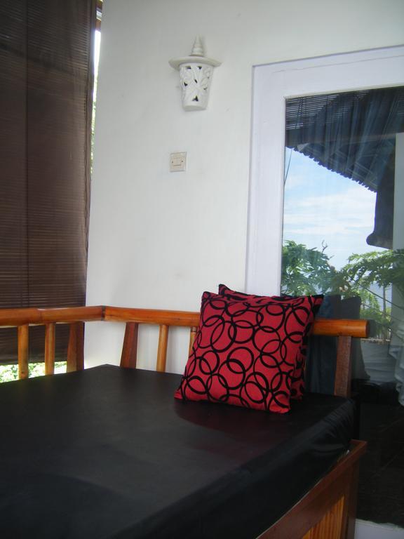 Alur Beach Homestay Amed Quarto foto
